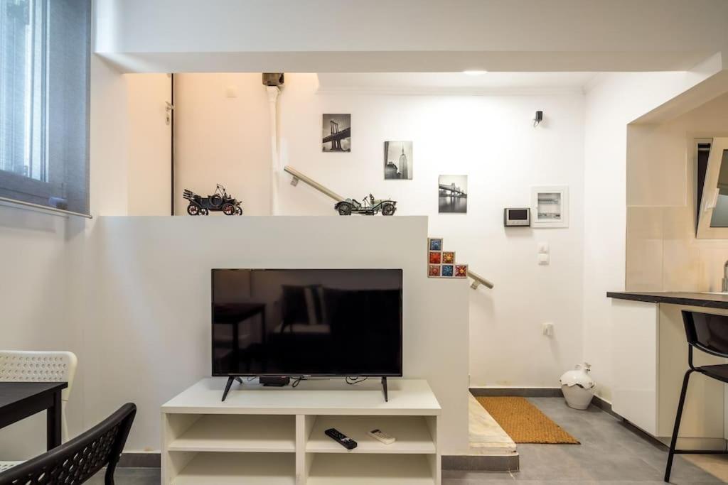 Hilton Area Brand New Comfortable Apartment Atina Dış mekan fotoğraf